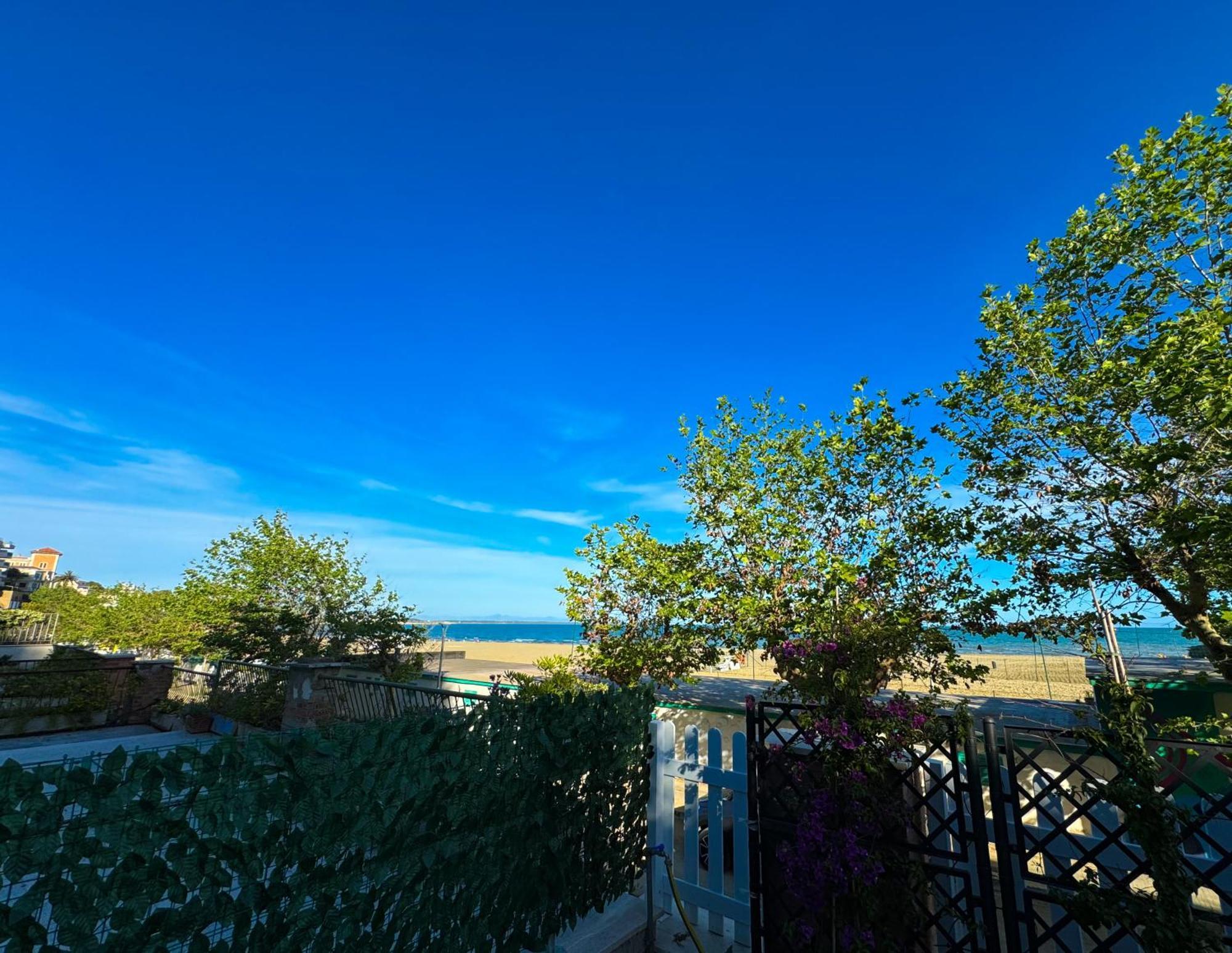 Marco House - Seaview Apartment - Fronte Mare - Casa Vacanza Anzio Ngoại thất bức ảnh